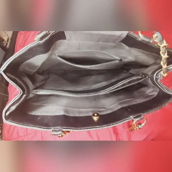 New Large Black Quilted Faux Leather Tote bag/Laptop - Picture 9 of 15